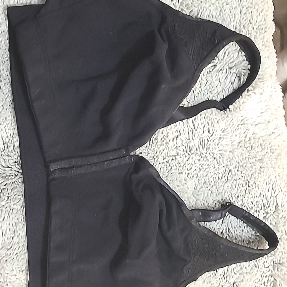 Catherine's intimates Black 44C front close wireless bra